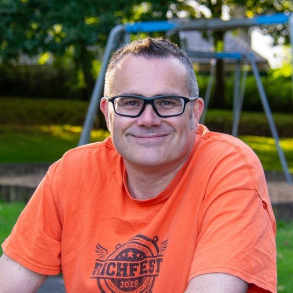 Portrait of Cllr Stuart Cairney